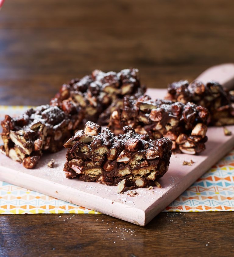 Easy Desserts on a Budget: No-Bake Treats for Sweet Cravings